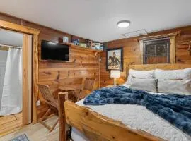 Hidden Pines Cabin- A Peaceful Black Hills Retreat