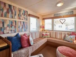 Host & Stay - Cosy Cove