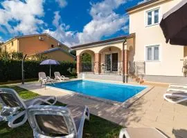 Apartment Lara with pool