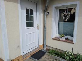 Bungalow Poggendorf, hotel i Eldena