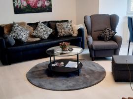 Neue Ferienwohnung direkt am Wald, Hotel in Bückeburg