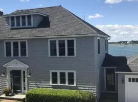 Cove House - 6 Bedroom 4.5 Bath Water Front Home s