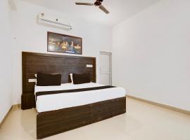 Hotel O Royal，Rewāri的飯店