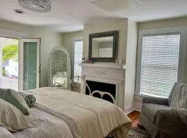 Ann's Suite at Ann Street Inn