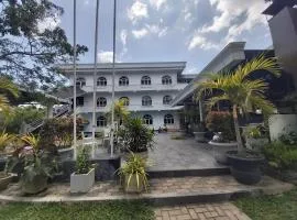 Owinmo Hotel & reception Hall