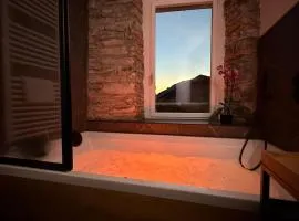 DN ART BLEVIO - Romantic Lake Como Apartment with Indoor Jacuzzi - 4 guests