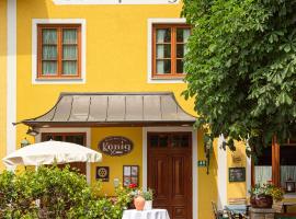 Hotel Gasthof König, хотел в Кремсмюнстер