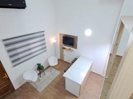 Loft Moderno a Pasos del Mar, hotelli kohteessa Pampatar