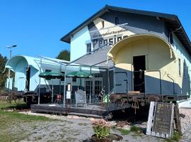 Weltraumbahnhof Rautenkranz - Steampunk Hotel, מלון בMuldenhammer