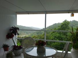 Pousada Brasil Tropical, hotel a Bezerros