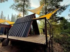 Cabina con terraza vista al río en Roca Truful