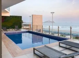 Luxurious 2 bedroom condo with partial ocean view