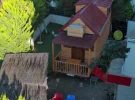 Tiny House in Altinkum, 100 m from the sea, Hotel in Didim