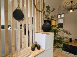 Petit cocon tout confort à Saint-Cloud aux portes de Paris, hotel en Saint-Cloud