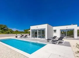 Villa Karolina by Villa Plus