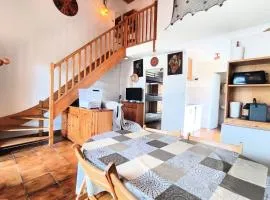 House 2 bedrooms with garden near beach