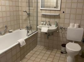 Gästehaus Jägerhof, hotell sihtkohas Amerdingen