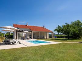 Holiday Home Lapis by Interhome, khách sạn ở Selina