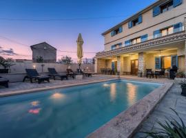 Villa Sima – hotel w mieście Cere
