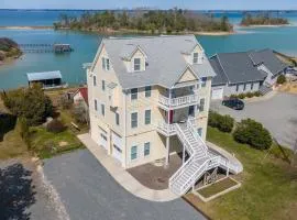 Waterfront Home with pool dock gameroom and kayaks