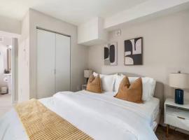 DT Gym Pool Rooftop 5 min walk to Stadiums โรงแรมในซินซินแนติ