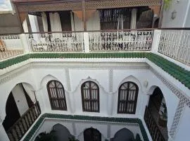 Riad Lalla Azalay