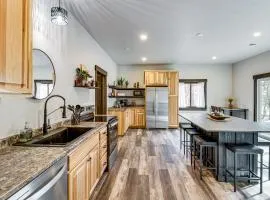 4 Mi to Golf Family Home in Nisswa, Near Lakes!