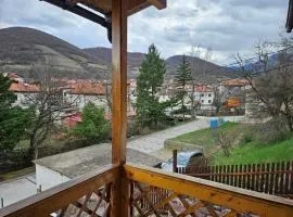 къща Чипровка