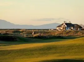Blackrock House – Iconic Home at Royal Troon