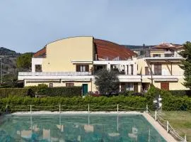 S361 - Sirolo, bilocale in residence con piscina