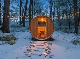 Hot tubSaunaHikingIndoor Pool Lakes