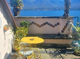 ANTICA CASA AL LAGO, Hotel in Oggebbio
