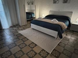 IN CENTRO apartments, Hotel in Torremaggiore