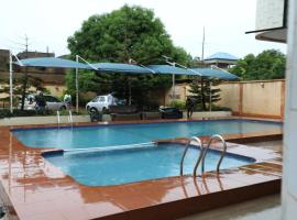 Hôtel la Majesté, hotel a Bohicon