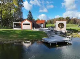 Lėtai resort, Lakefront Nature Stay with Sauna