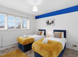 Ocean Lodge - 4 Bedroom House Birmingham West Bromwich for Contractors & Groups, Hotel in West Bromwich