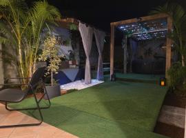 Damaniel * Ze Détente * Jacuzzi*, Hotel in Le Tampon