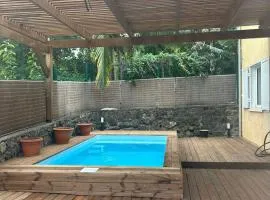 logement à St Paul avec piscine privée