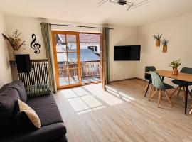 Wetterstein-Blick - Appartement im Herzen von Mittenwald, готель у місті Міттенвальд