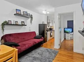 Modern 1BR Flat in Central Harrow Sleeps 4