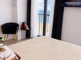 LUSAIL 1ª línea playa ADULTS ONLY