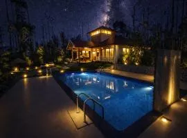 Kattegadde Homestay by Dazzle Destinations - Swimming Pool and Rooms with Private Balcony