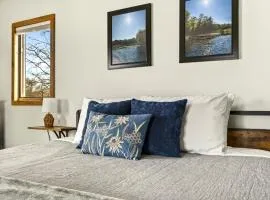 Aqua Aire Inn & Suites