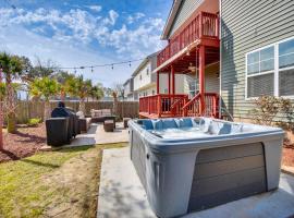 Norfolk में, होटल 2 Blks to Beach! Family Home w/ Hot Tub in Norfolk