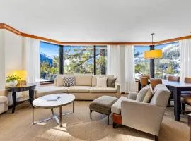 Pool, Hot Tub & Golf: Everline Resort Corner Suite
