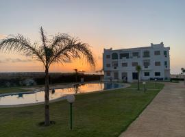 Superbe appartement Yasmina beach, hôtel à Minaret de Mansuria