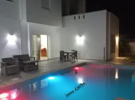 Belle villa avec piscine 3 chambres dont 2 suites