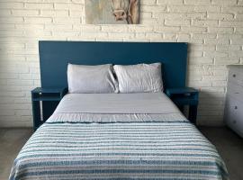 Canova Hostel & Pizza: Puerto Vallarta'da bir otel