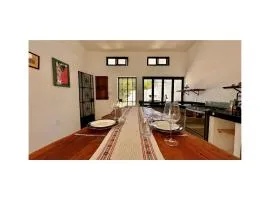 Miis Naj Quiet House Near the Sea