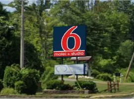 Studio 6 Lake George, NY Adirondacks